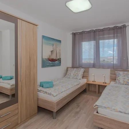 Villa Rocco Private Saltwater Pool Split Vila *
