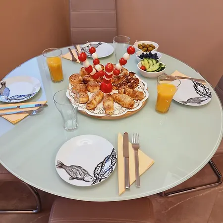 Villa-split-luxury-heated Salt Water Pool-up To 3 Family