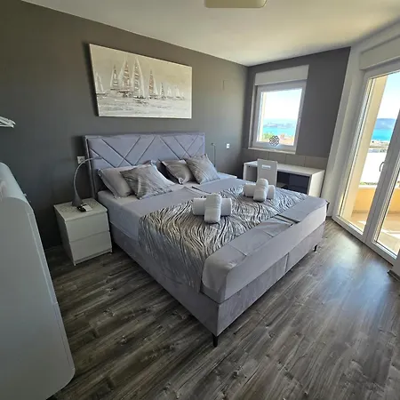 Villa Rocco-Split-Luxury-Heated Salt Water Pool-Sliding Hall * Kaštela