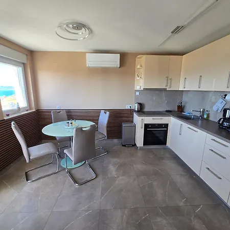Villa Rocco-Split-Luxury-Heated Salt Water Pool-Sliding Hall * Kaštela