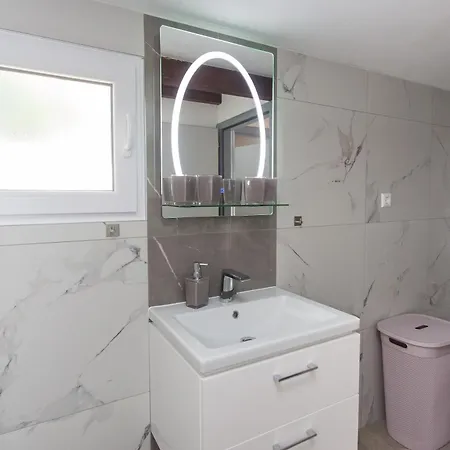 Villa Rocco-Split-Luxury-Heated Salt Water Pool-Sliding Hall Kaštela