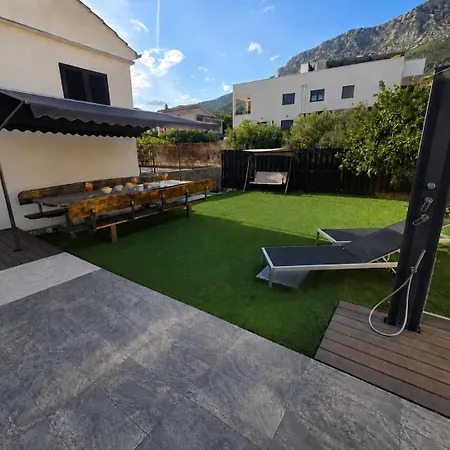 Rocco Private Saltwater Pool Split