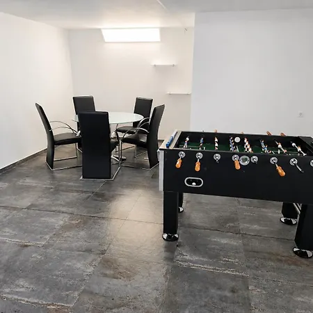 Rocco Private Saltwater Pool Split